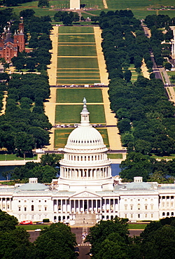 Aerial view of a government building, Capitol building, Washington DC, USA