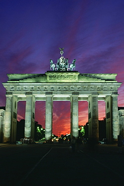 Building lit up at night, Quadriga Statue, Brandenburg Gate, Berlin, Germany