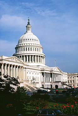 Low angle view of a government building, Capitol Building, Washington DC, USA