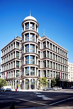 Low angle view of a building, Washington DC, USA