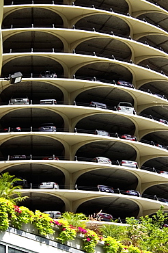 Low angle view of a building, Marina City Complex, Chicago, Illinois, USA