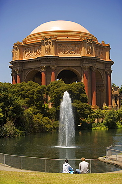 Panoramic view of a fountain and rotunda, The Exploratorium, San Francisco, California, USA