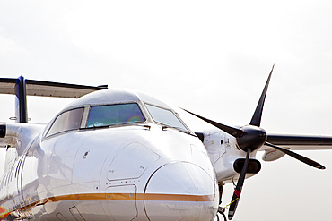 Nose cone and front view of a propeller aircraft