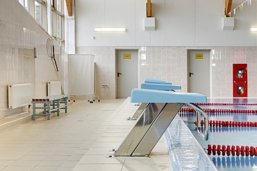 Heated indoor swimming pool, diving blocks, starting blocks for competition