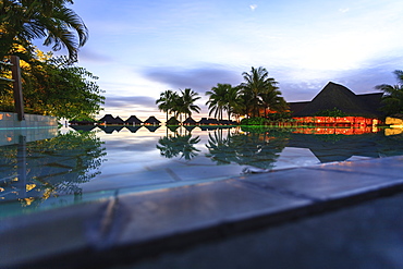 Palm trees and tropical resort, Bora Bora, French Polynesia, Bora Bora, Bora Bora, French Polynesia