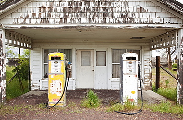 Old Gas Pumps, Kent, Oregon, United States