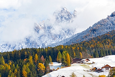 Winter snow, StMagdalena village, Geisler Spitzen, Val di Funes, Dolomites mountains, Trentino-Alto Adige, South Tyrol, Italy