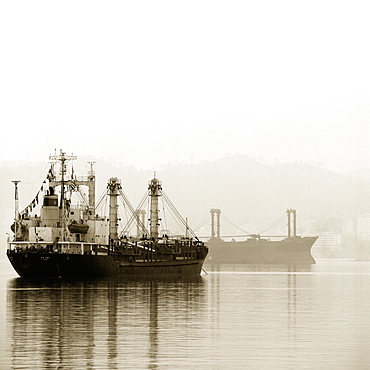 Ships in bay, Halong Bay, Quang Ninh, Vietnam, Halong Bay, Quang Ninh, Vietnam