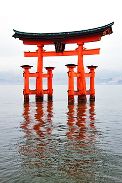 Gate at Itsukushima-Jinja Shrine, Honshu island, Japan, Asia