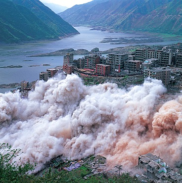 The first explosion at Zigui