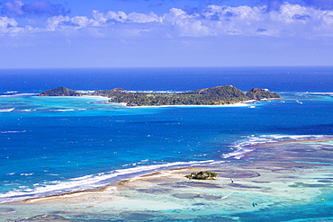 View towards Palm Island, Union Island, The Grenadines, St. Vincent and The Grenadines, West Indies, Caribbean, Central America