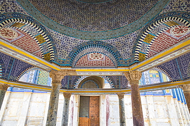 Tile detail of Dome of Chain, Dome of the Rock, Temple Mount, Old City, UNESCO World Heritage Site, Jerusalem, Israel, Middle East