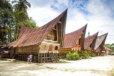 Traditional Batak wooden houses, Tomok, Lake Toba, Samosir Island, Sumatra, Indonesia, Southeast Asia, Asia