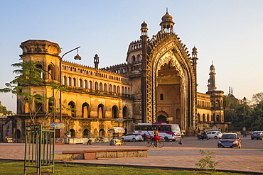 Rumi Darwaza, Lucknow, Uttar Pradesh, India, Asia