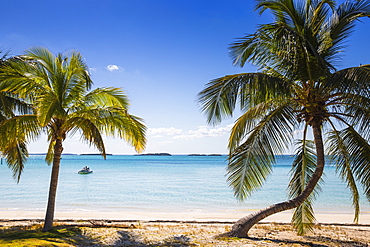 Beach in North of island, Hope Town, Elbow Cay, Abaco Islands, Bahamas, West Indies, Central America