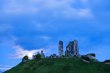 Corfe Castle and the moon at night, Corfe, Dorset, England, United Kingdom, Europe 