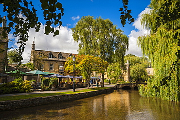 Bourton-on-the-Water, The Cotswolds, Gloucestershire, England, United Kingdon, Europe 