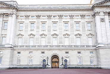 Grenadier Guards at Buckingham Palace, London, England, United Kingdom, Europe