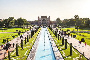 Great Gate (Darwaza-i rauza), the main entrance to the Taj Mahal, UNESCO World Heritage Site, Agra, Uttar Pradesh, India, Asia