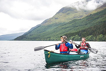 Canoeing Loch Lochy, part of the Caledonian Canal, Fort William, Scottish Highlands, Scotland, United Kingdom, Europe