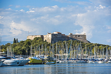 Fort Carre and Antibes Harbour, Provence-Alpes-Cote d'Azur, French Riviera, France, Mediterranean, Europe