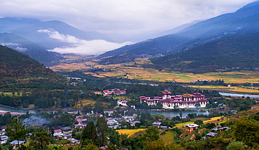 Punakha Dzong, the second largest and second oldest dzong in Bhutan, Punakha, Bhutan, Asia