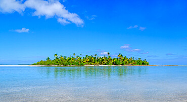 Pula Maraya Island from Scout Park Beach, Cocos (Keeling) Islands, Indian Ocean, Asia