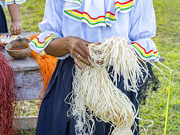 Demonstration of basket weaving made by the women from the NGO Minga Peru in the village of Amazonas, Peru.