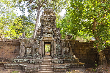 Baphuon Temple in Angkor Thom, Angkor, UNESCO World Heritage Site, Siem Reap Province, Cambodia, Indochina, Southeast Asia, Asia 