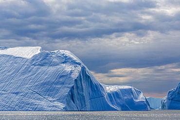 Huge icebergs calved from the Ilulissat Glacier, UNESCO World Heritage Site, Ilulissat, Greenland, Polar Regions