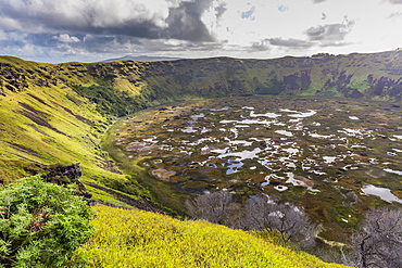 Orongo Crater, Rano Kau, Rapa Nui National Park, UNESCO World Heritage Site, Easter Island (Isla de Pascua), Chile, South America