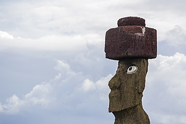 Preserved original moai in the Tahai Archaeological Zone, Rapa Nui National Park, UNESCO World Heritage Site, Easter Island (Isla de Pascua), Chile, South America