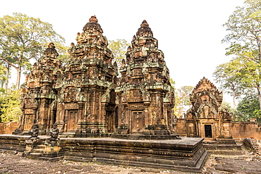 Ornate carvings in red sandstone at Banteay Srei Temple in Angkor, UNESCO World Heritage Site, Siem Reap, Cambodia, Indochina, Southeast Asia, Asia