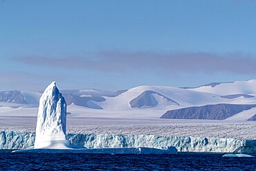 Grounded iceberg calved from nearby glacier near Philpots Island, Nunavut, Canada, North America