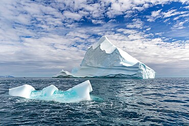 Huge icebergs at Cape Brewster, the easternmost point of the jagged and mountainous Savoia Peninsula, Greenland, Polar Regions