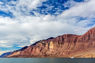 Mackenzie Bay (Mackenzie Bugt), a bay of the Greenland Sea in King Christian X Land, Greenland, Polar Regions