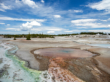 Porcelain Basin, in the Norris Geyser Basin area, Yellowstone National Park, UNESCO World Heritage Site, Wyoming, United States of America, North America