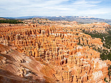 A view of the Bryce amphitheater from the rim at Bryce Canyon National Park, Utah, United States of America, North America