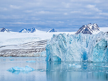 A view of the Lilliehookbreen (Lilliehook Glacier) on the North West side of Spitsbergen, Svalbard, Norway, Europe