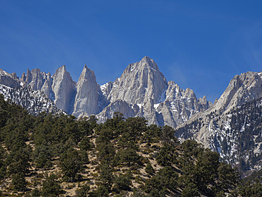 Mount Whitney, the tallest mountain in the contiguous U.S., Eastern Sierra Nevada Mountains, California, USA.