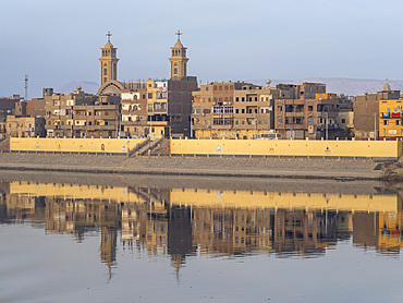 A view of the shoreline along the upper Nile River, Dendera, Egypt, North Africa, Africa