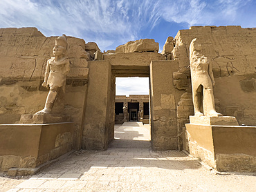 The Karnak Temple Complex, comprises a vast mix of temples, pylons, chapels, and other buildings, UNESCO World Heritage Site, near Luxor, Thebes, Egypt, North Africa, Africa