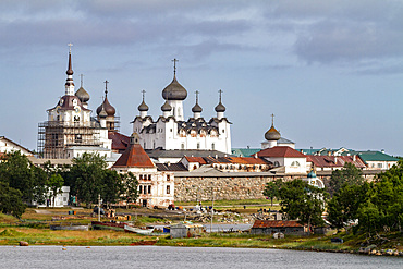 A view of the Russian Orthodox Solovetsky Monastery founded in 1436 by two monks on Bolshoy Island, UNESCO World Heritage Site, Onega Bay, Arkhangel Oblast, Russia, Arctic, Europe