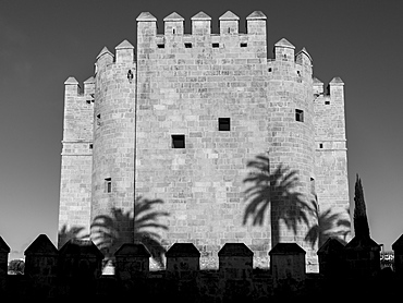 The Calahorra tower, a fortified gate in the historic centre of Córdoba, Cordoba, Andalusia, Spain