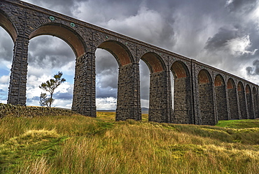 The Ribblehead viaduct carries the Settle-Carlisle railway line and was opened in 1875, Ribblehead, North Yorkshire, England