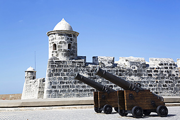 Cannon, Castillo de San Salvador de la Punta, Central; Havana, Cuba