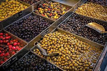 Olives for sale at Kadikoy produce market in Kadikoy, Istanbul, Istanbul, Turkey