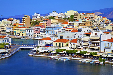 Agios Nikolaos Harbour from an elevated angle, Agios Nikolaos, Crete, Greek Islands, Greece, Europe