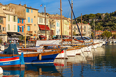 The Harbour at Cassis, Cassis, Bouches du Rhone, Provence-Alpes-Cote d'Azur, France, Western Europe