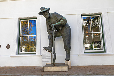 Statue of Professor Frans Smuts, Conservationist, Stellenbosch, Western Cape Province, South Africa, Africa